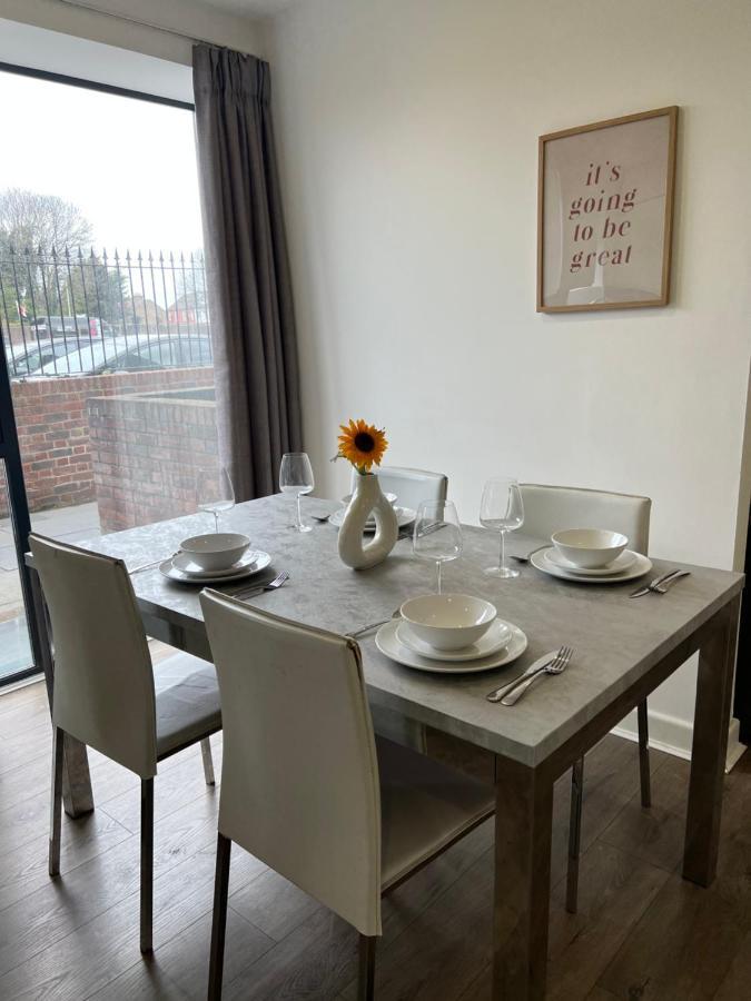 3Bed Flat 3Wc And Great Location Near Excel City Airport O2 And Canning Town Station Villa London Exterior photo